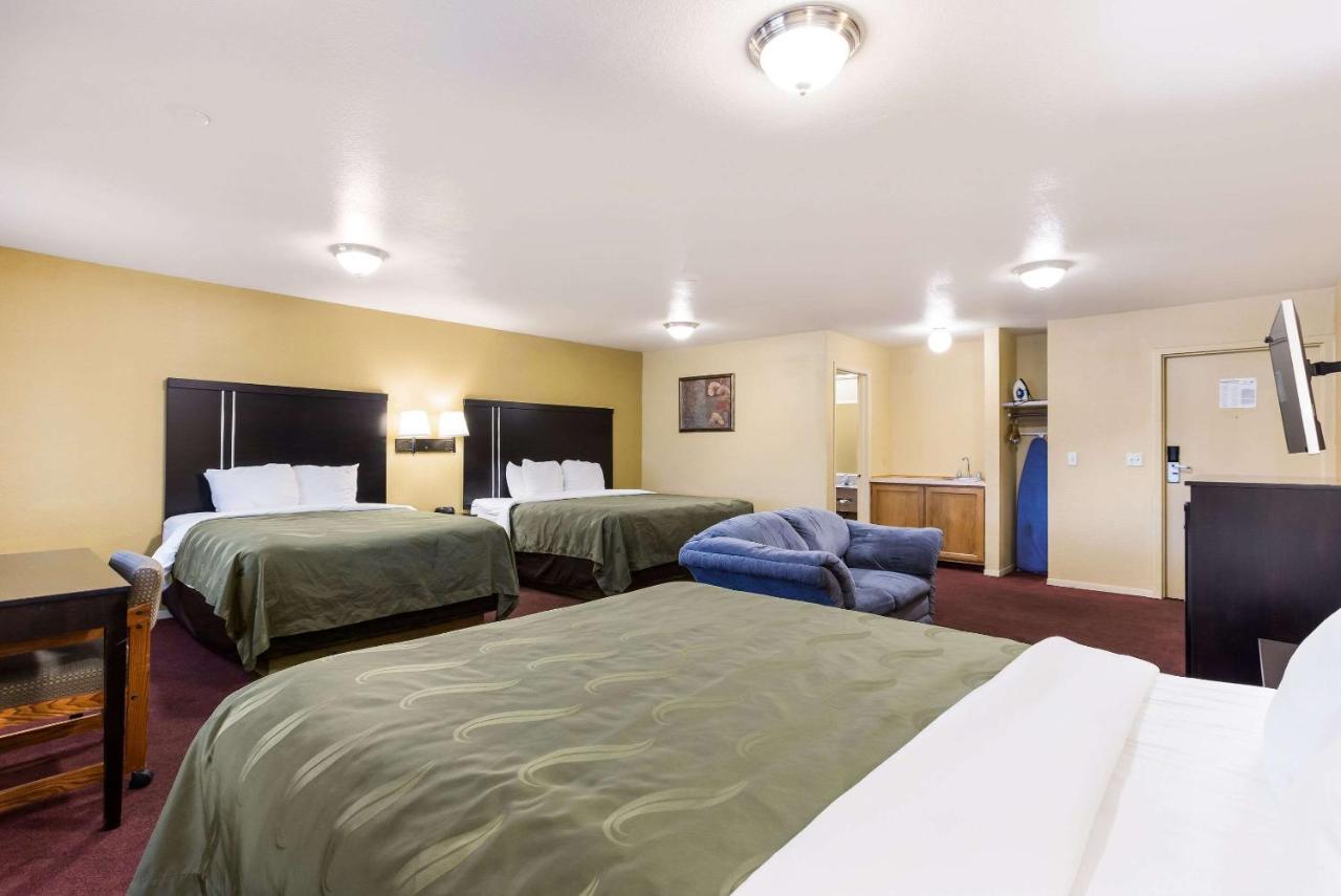 בויזי Quality Inn Airport מראה חיצוני תמונה