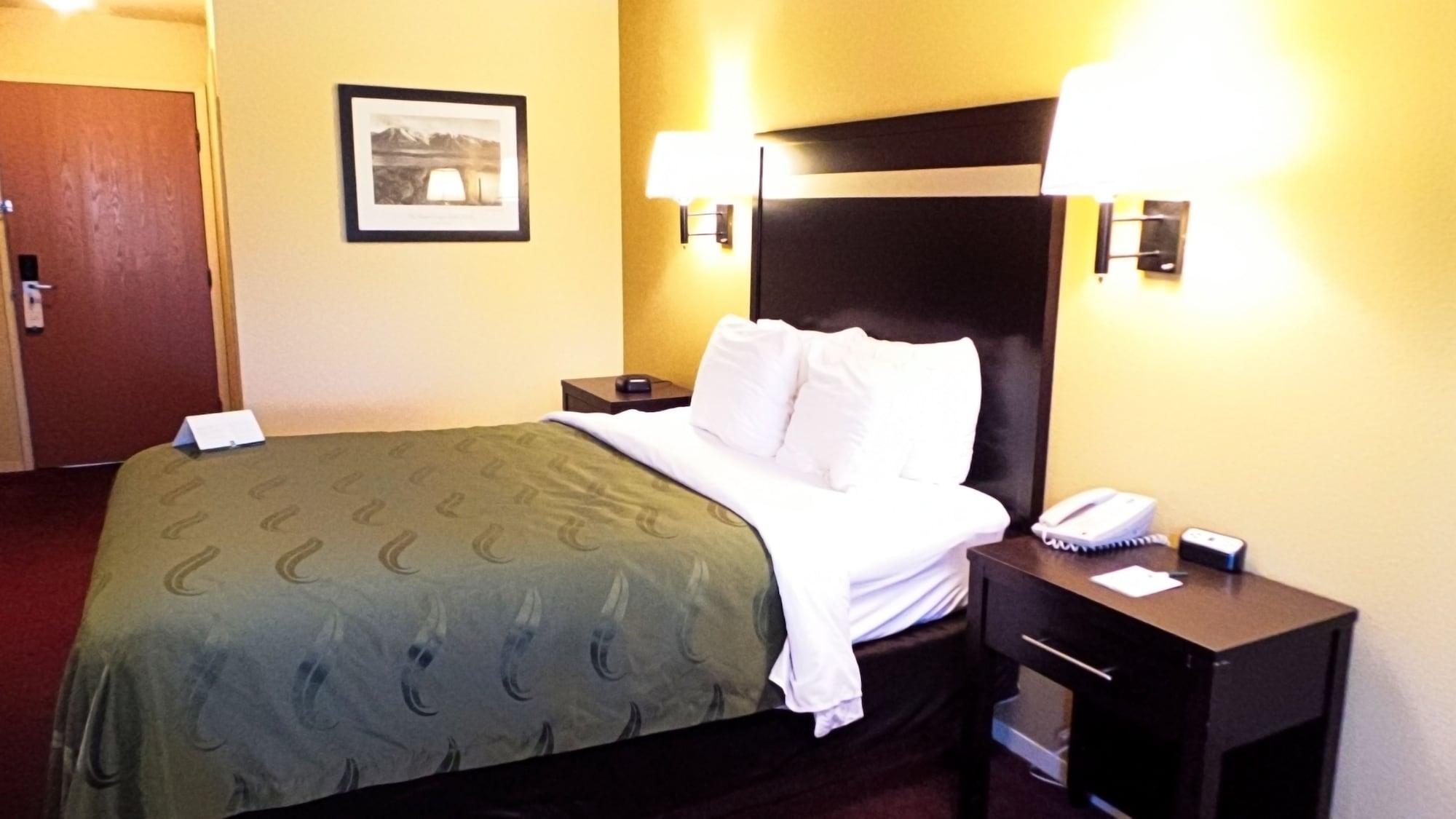 בויזי Quality Inn Airport מראה חיצוני תמונה