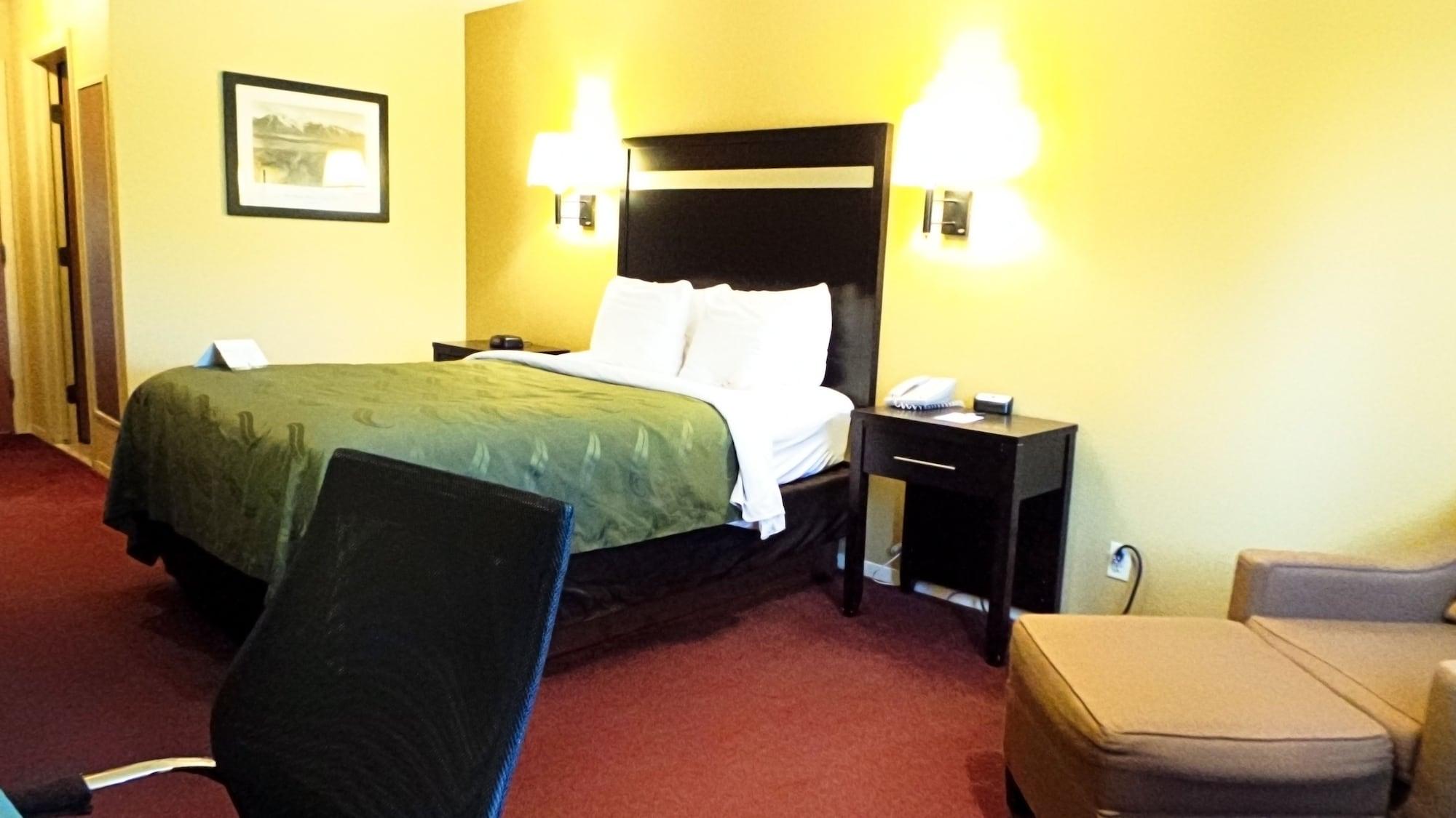 בויזי Quality Inn Airport מראה חיצוני תמונה