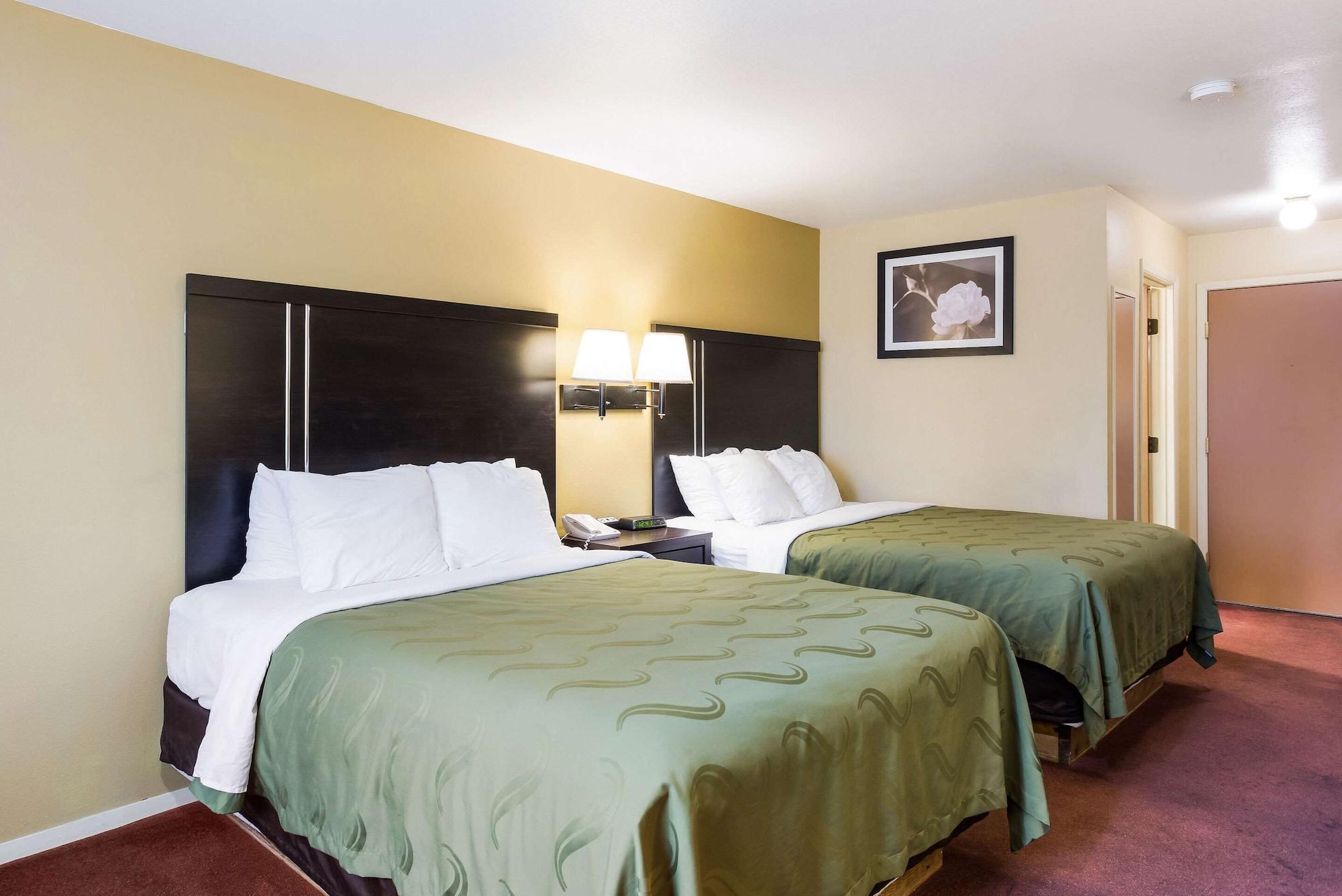 בויזי Quality Inn Airport מראה חיצוני תמונה