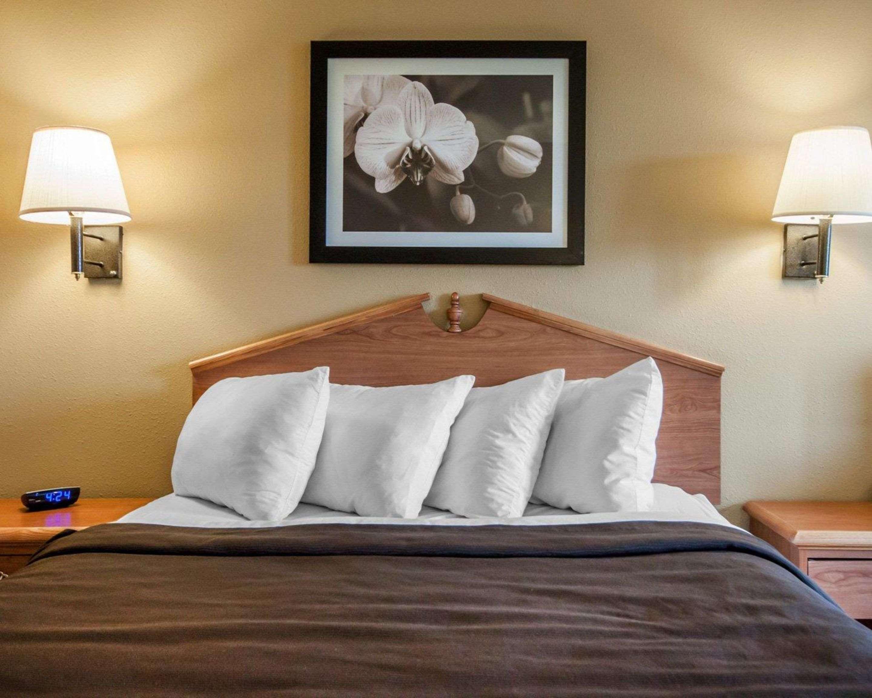 בויזי Quality Inn Airport מראה חיצוני תמונה