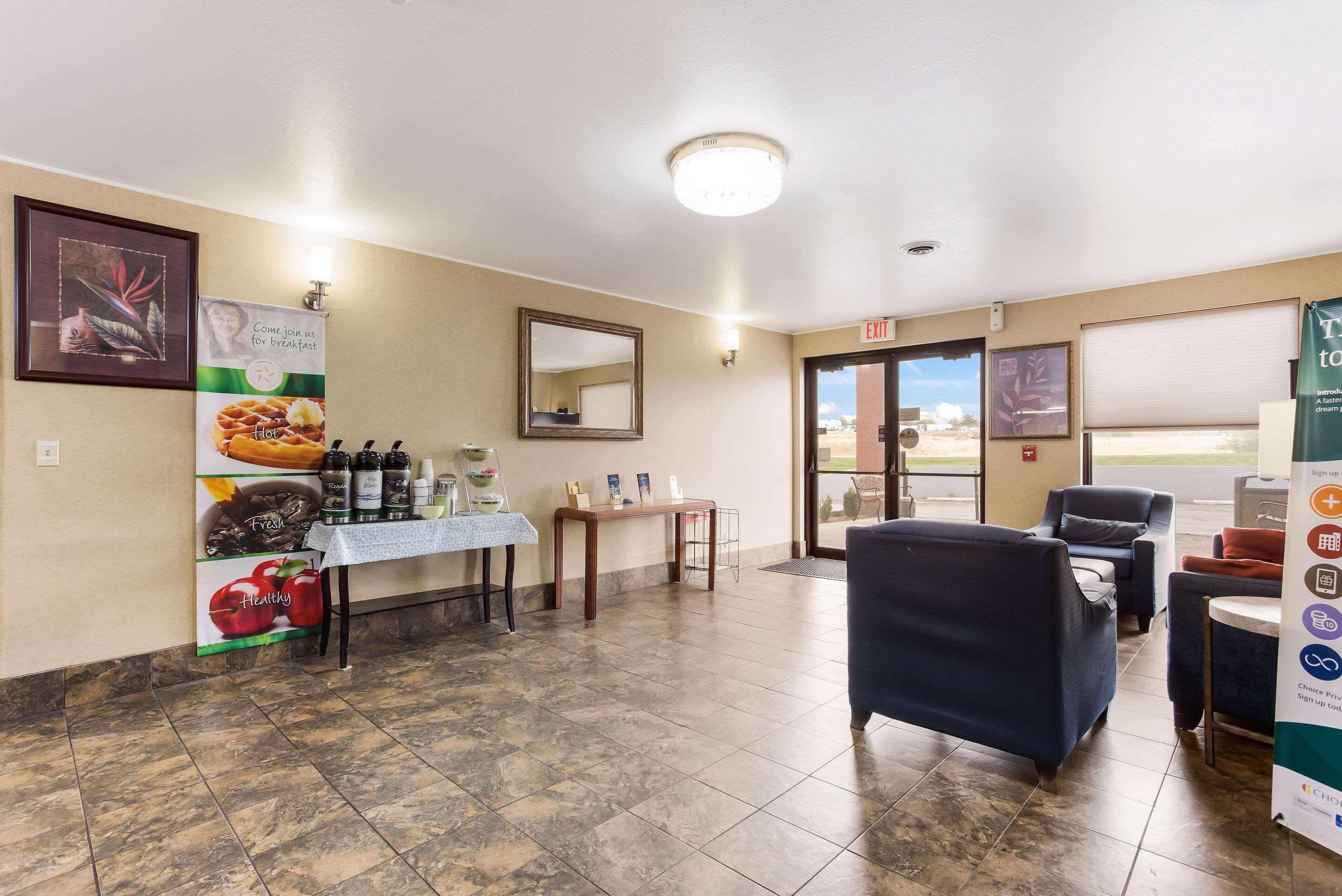 בויזי Quality Inn Airport מראה חיצוני תמונה
