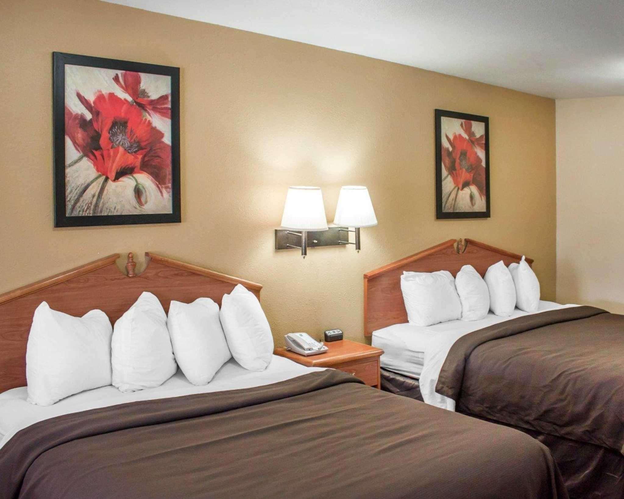 בויזי Quality Inn Airport מראה חיצוני תמונה