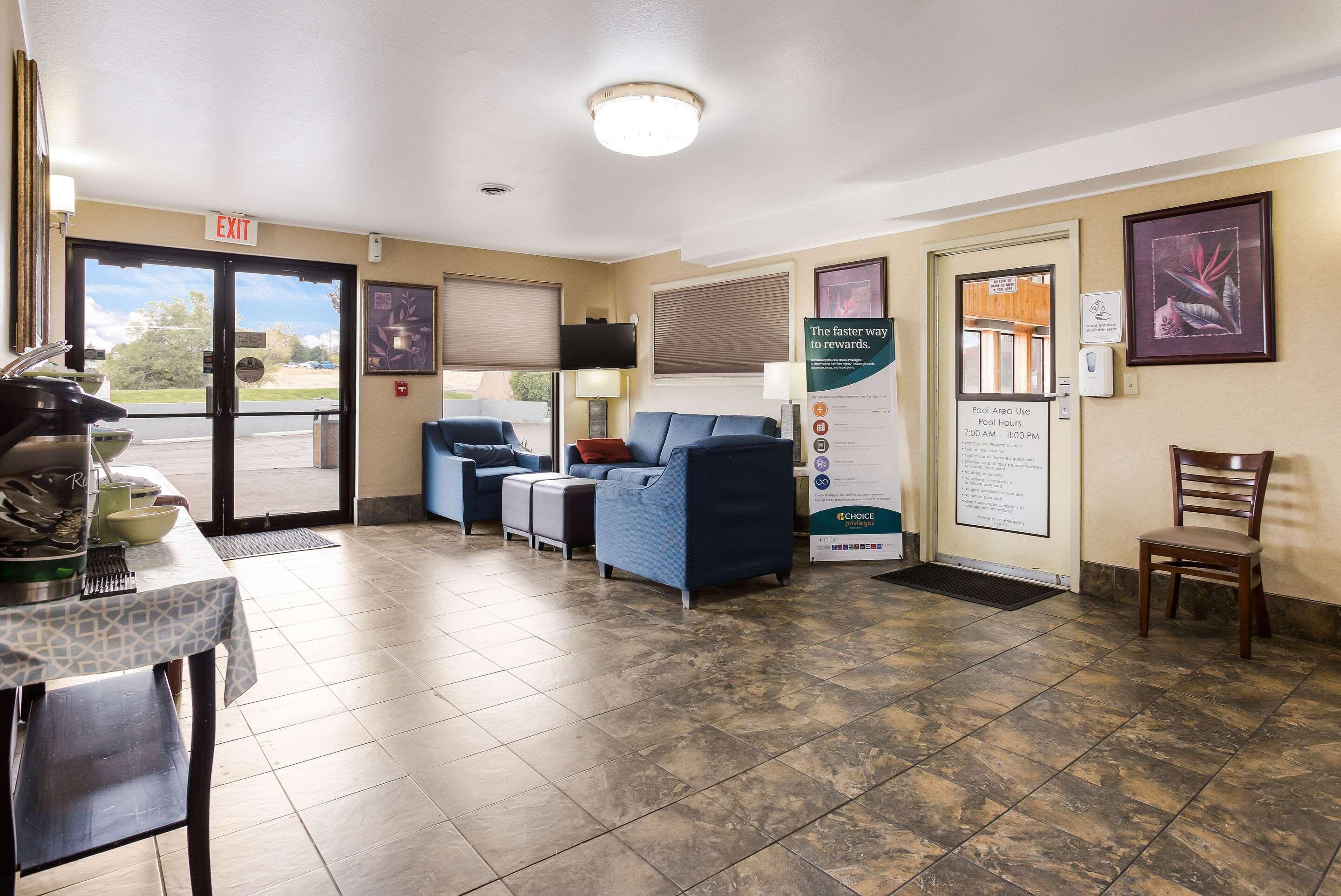 בויזי Quality Inn Airport מראה חיצוני תמונה